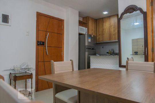 Sala/Cozinha de apartamento à venda com 1 quarto, 35m² em Centro, Rio de Janeiro