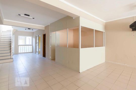 Garagem de casa à venda com 3 quartos, 325m² em Tucuruvi, São Paulo