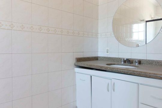 Banheiro Suíte 1 de casa à venda com 3 quartos, 325m² em Tucuruvi, São Paulo