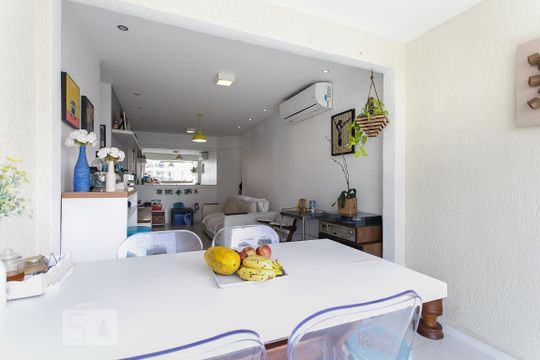 Sala de apartamento à venda com 3 quartos, 72m² em Jacarepaguá, Rio de Janeiro