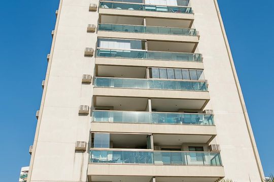 Fachada de apartamento à venda com 3 quartos, 72m² em Jacarepaguá, Rio de Janeiro