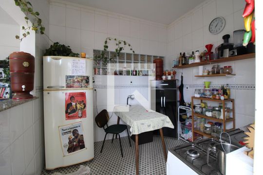 Cozinha  de apartamento à venda com 3 quartos, 110m² em Barra Funda, São Paulo
