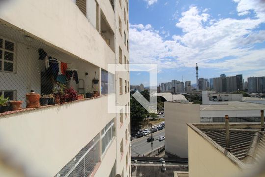 Vista da sala  de apartamento à venda com 3 quartos, 110m² em Barra Funda, São Paulo