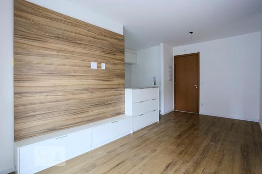 Sala de apartamento à venda com 2 quartos, 60m² em Sumaré, São Paulo