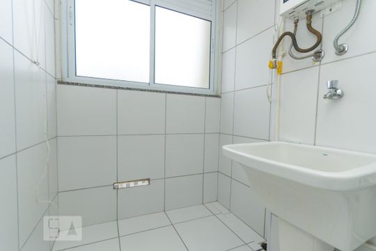 Área de serviço de apartamento para alugar com 2 quartos, 50m² em Cambuci, São Paulo