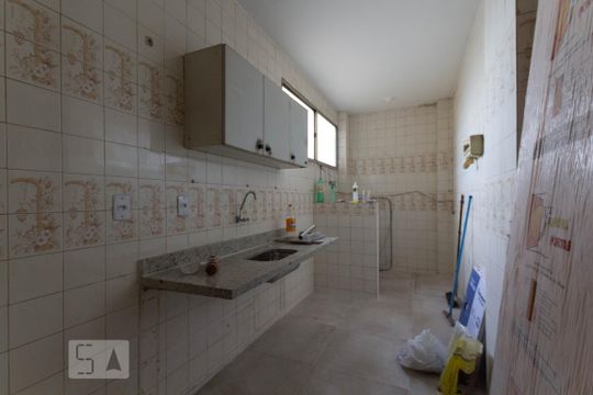 Cozinha de apartamento à venda com 2 quartos, 60m² em Setor Bueno, Goiânia
