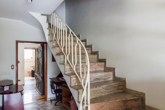 Antessala de casa à venda com 4 quartos, 375m² em Bela Aliança, São Paulo