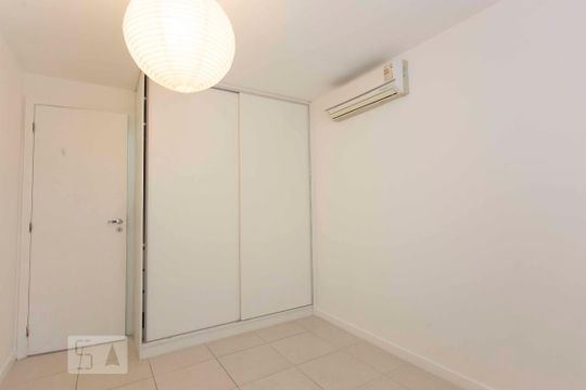 Quarto 1 de apartamento para alugar com 3 quartos, 120m² em São Francisco, Niterói