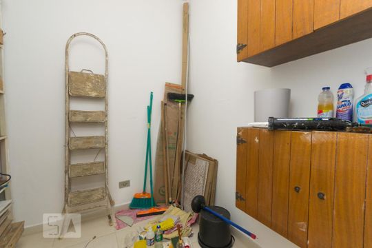 Quarto de serviço de apartamento para alugar com 3 quartos, 90m² em Vila Mariana, São Paulo