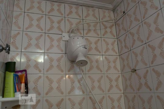Banheiro (Chuveiro) de apartamento para alugar com 2 quartos, 75m² em Vila Mariana, São Paulo