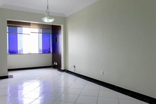 Sala de apartamento à venda com 2 quartos, 80m² em União, Belo Horizonte