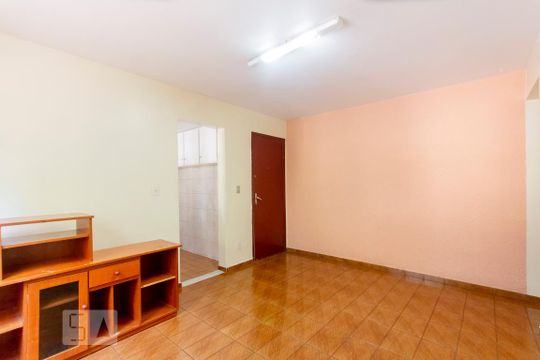 Sala de apartamento para alugar com 2 quartos, 65m² em Setor Leste Universitário, Goiânia