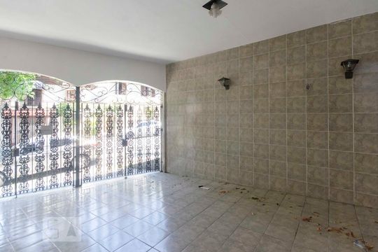 Garagem de casa para alugar com 4 quartos, 125m² em Parque Mandaqui, São Paulo