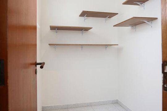 Quarto de Serviço de apartamento para alugar com 3 quartos, 148m² em Sumaré, São Paulo