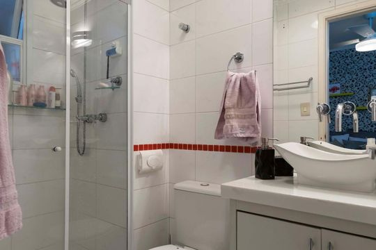 Suíte - Banheiro de apartamento para alugar com 2 quartos, 80m² em Vila Mariana, São Paulo