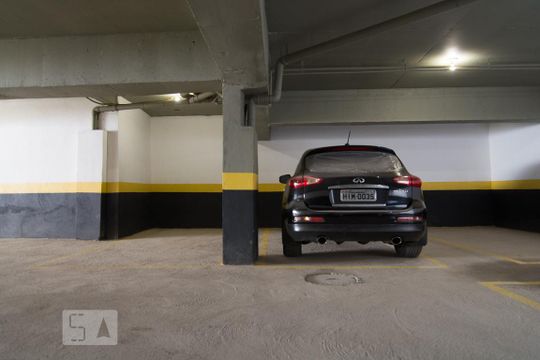 Vaga garagem de apartamento para alugar com 3 quartos, 140m² em São Pedro, Belo Horizonte