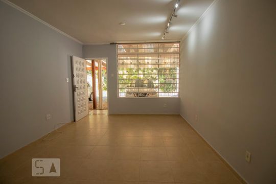 Casa de Condomínio para alugar com 3 quartos, 140m² em Vila Mascote, São Paulo