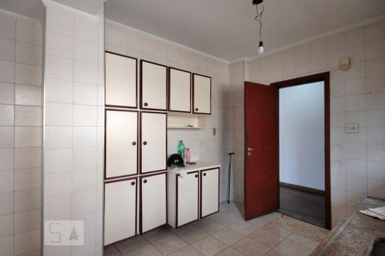 Cozinha de apartamento à venda com 3 quartos, 100m² em Bela Vista, São Paulo