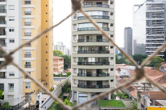 Vista Quarto 2 de apartamento para alugar com 3 quartos, 86m² em Vila Olímpia, São Paulo