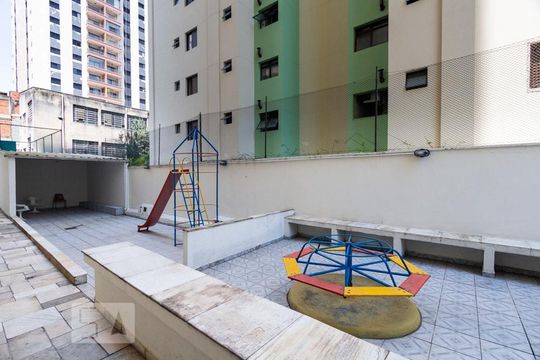 Piscina adulto de apartamento à venda com 2 quartos, 65m² em Saúde, São Paulo