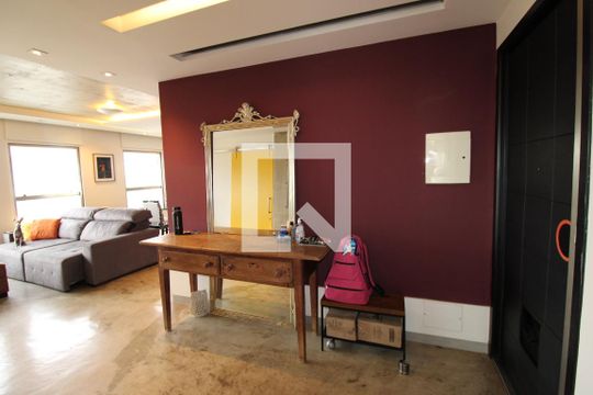 Sala de apartamento para alugar com 2 quartos, 140m² em Jardim Fonte do Morumbi, São Paulo