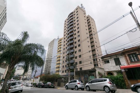 Fachada de apartamento para alugar com 2 quartos, 62m² em Aclimação, São Paulo