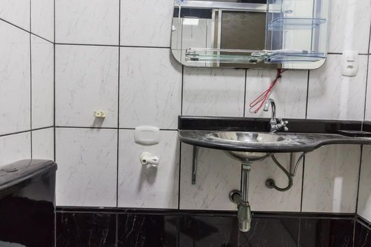 Casa para alugar com 1 quarto, 50m² em Parque Renato Maia, Guarulhos