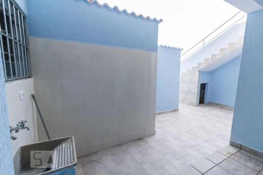 Casa para alugar com 1 quarto, 50m² em Parque Renato Maia, Guarulhos