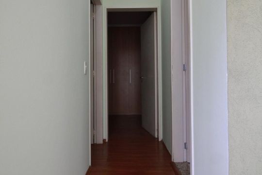 Corredor de apartamento à venda com 2 quartos, 84m² em Butantã, São Paulo