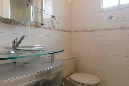 Banheiro de apartamento à venda com 2 quartos, 62m² em Vila Guaca, São Paulo