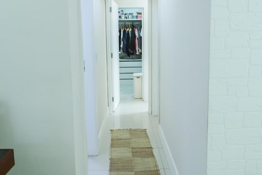 Corredor de apartamento à venda com 2 quartos, 76m² em Jacarepaguá, Rio de Janeiro