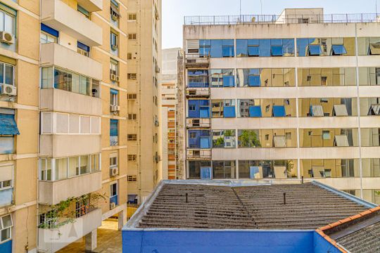 Vista de kitnet/studio à venda com 1 quarto, 42m² em Vila Buarque, São Paulo