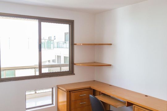 Quarto de apartamento à venda com 2 quartos, 80m² em Recreio dos Bandeirantes, Rio de Janeiro