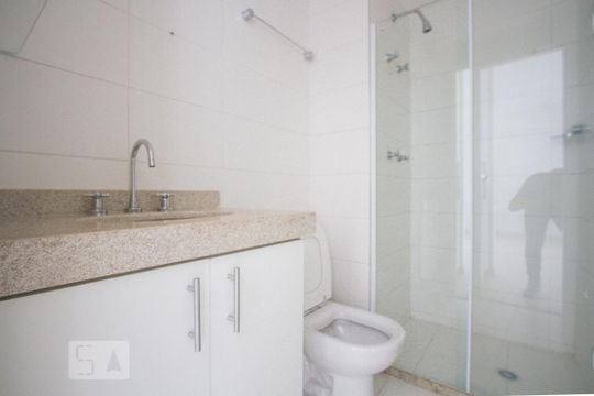 Banheiro de kitnet/studio à venda com 1 quarto, 51m² em Campo Belo, São Paulo