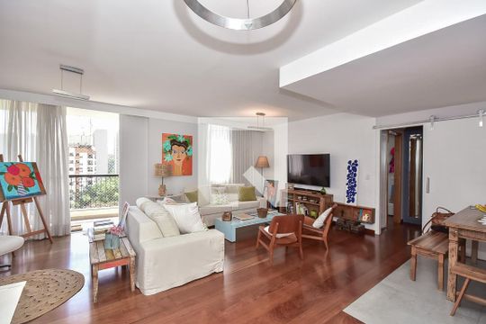 Sala de apartamento à venda com 2 quartos, 112m² em Vila Suzana, São Paulo