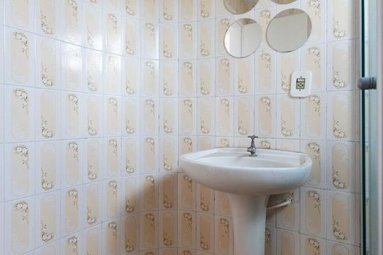 Banheiro social de apartamento para alugar com 2 quartos, 56m² em Vila Parque Jabaquara, São Paulo