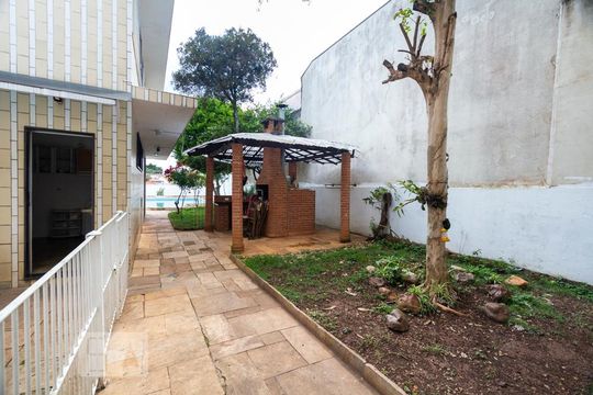 Área externa - churrasqueira/Edícula de casa à venda com 6 quartos, 500m² em Planalto Paulista, São Paulo