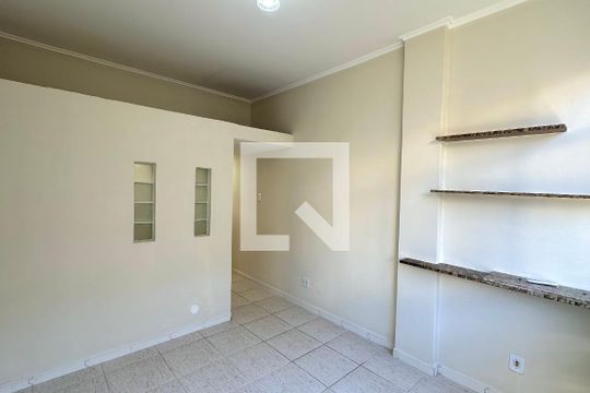 Suíte de apartamento para alugar com 2 quartos, 80m² em Copacabana, Rio de Janeiro