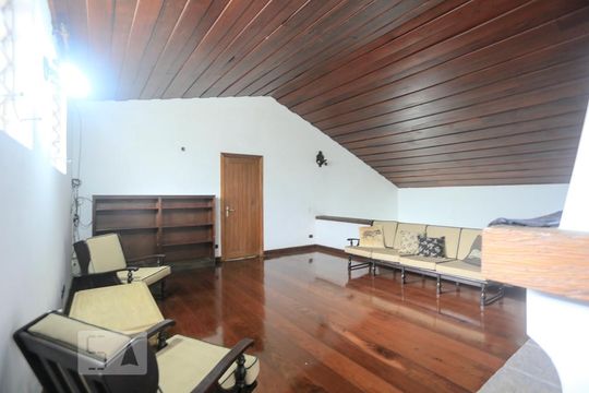 Sala de TV de casa à venda com 5 quartos, 350m² em Alto de Pinheiros, São Paulo