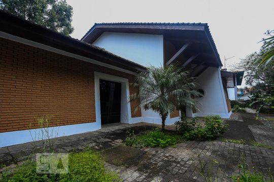 Área Externa  de casa à venda com 5 quartos, 350m² em Alto de Pinheiros, São Paulo