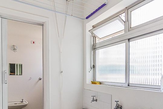 Área de serviço de apartamento para alugar com 2 quartos, 62m² em Vila Olímpia, São Paulo