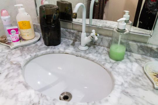 Detalhe pia de casa de condomínio para alugar com 4 quartos, 120m² em Alto da Mooca, São Paulo