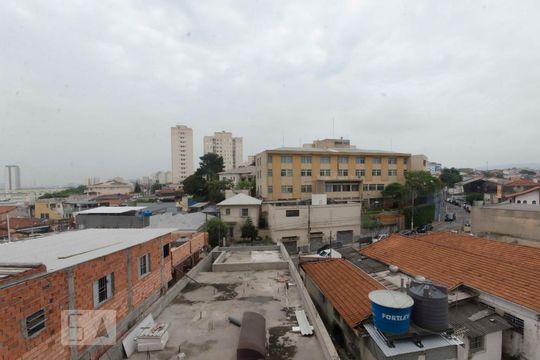 Vista Sacada - Cozinha de apartamento para alugar com 1 quarto, 30m² em Vila Diva (zona Norte), São Paulo