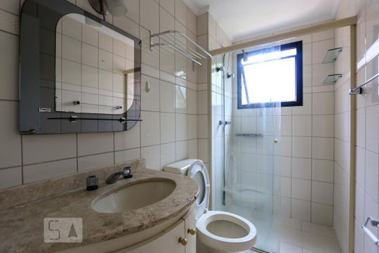 Banheiro de apartamento para alugar com 3 quartos, 101m² em Vila Andrade, São Paulo