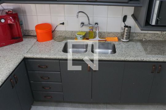 Cozinha - Armários de apartamento à venda com 3 quartos, 240m² em Barra da Tijuca, Rio de Janeiro