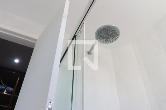 Banheiro da Suíte 1 de apartamento à venda com 3 quartos, 240m² em Barra da Tijuca, Rio de Janeiro
