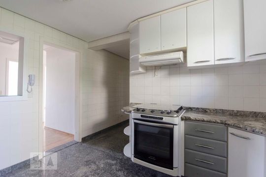 Cozinha de apartamento para alugar com 3 quartos, 150m² em Santana, São Paulo