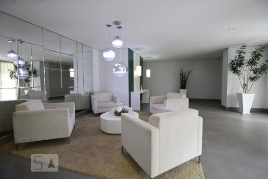 Hall de entrada de apartamento à venda com 2 quartos, 68m² em Vila Andrade, São Paulo