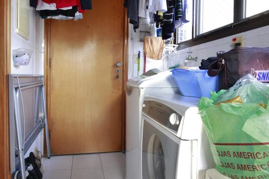 Área de serviço de apartamento para alugar com 3 quartos, 98m² em Vila Andrade, São Paulo