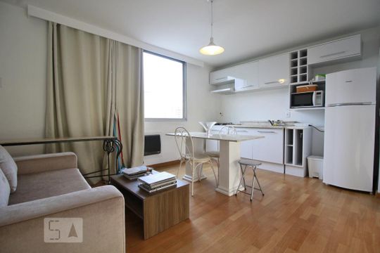 Apartamento para alugar com 1 quarto, 40m² em Vila Tramontano, São Paulo